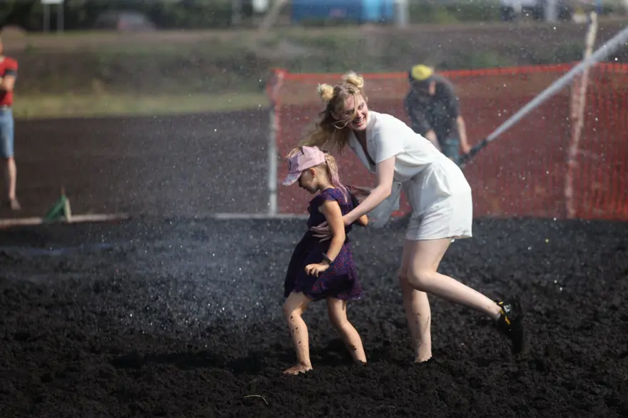 Beyaz Rusya'da bataklık futbol turnuvası 15