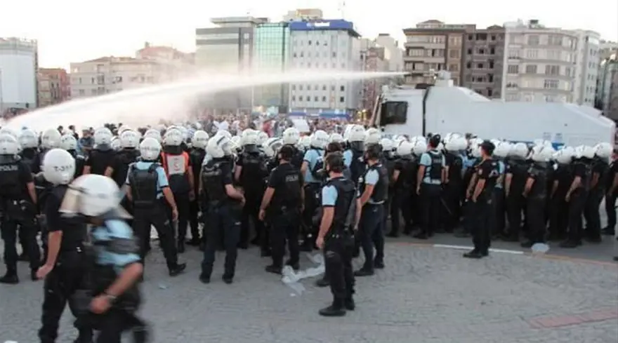 Taksim'de gerginlik 21