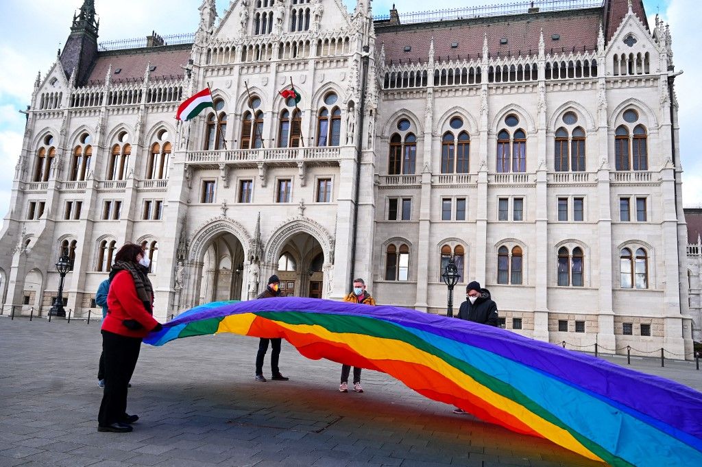 Tartışmalı LGBTİ+ yasası meclisten geçti: Macaristan yüz tanıma sistemi kullanacak