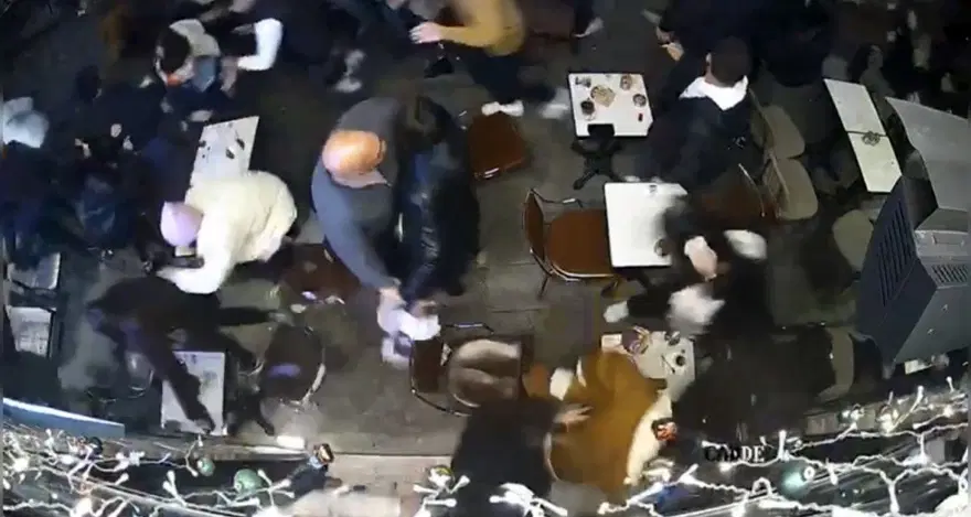 Galata'da şüpheli çanta paniği 2 Galata'da şüpheli çanta paniği 2
