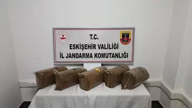 Araçta 25 kilogram kaçak tütünle yakalandı