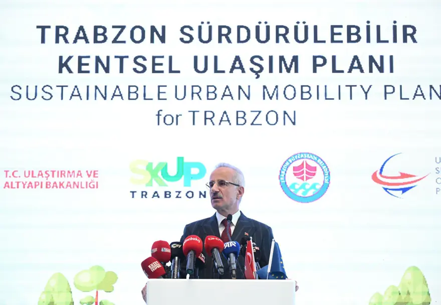 "TRABZON'A YENİ BİR HAVALİMANI KAZANDIRMAK İÇİN ÇALIŞMALARA BAŞLADIK" 3