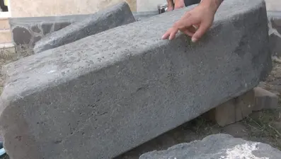 Malazgirt’te Urartu dönemine ait yazıtlar keşfedildi