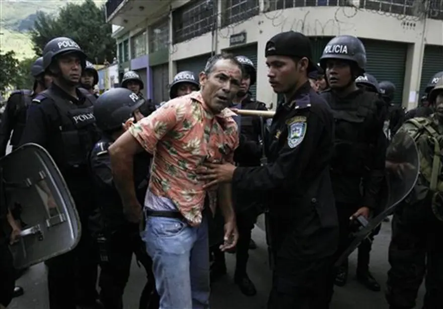 Honduras'ta sular durulmuyor 10