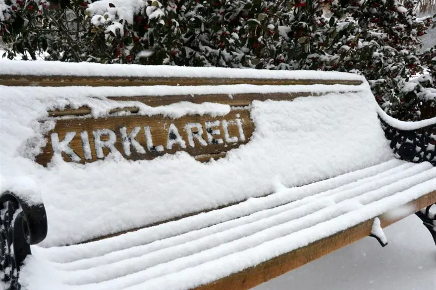 İstanbul'da kar yüzünü gösterdi 6