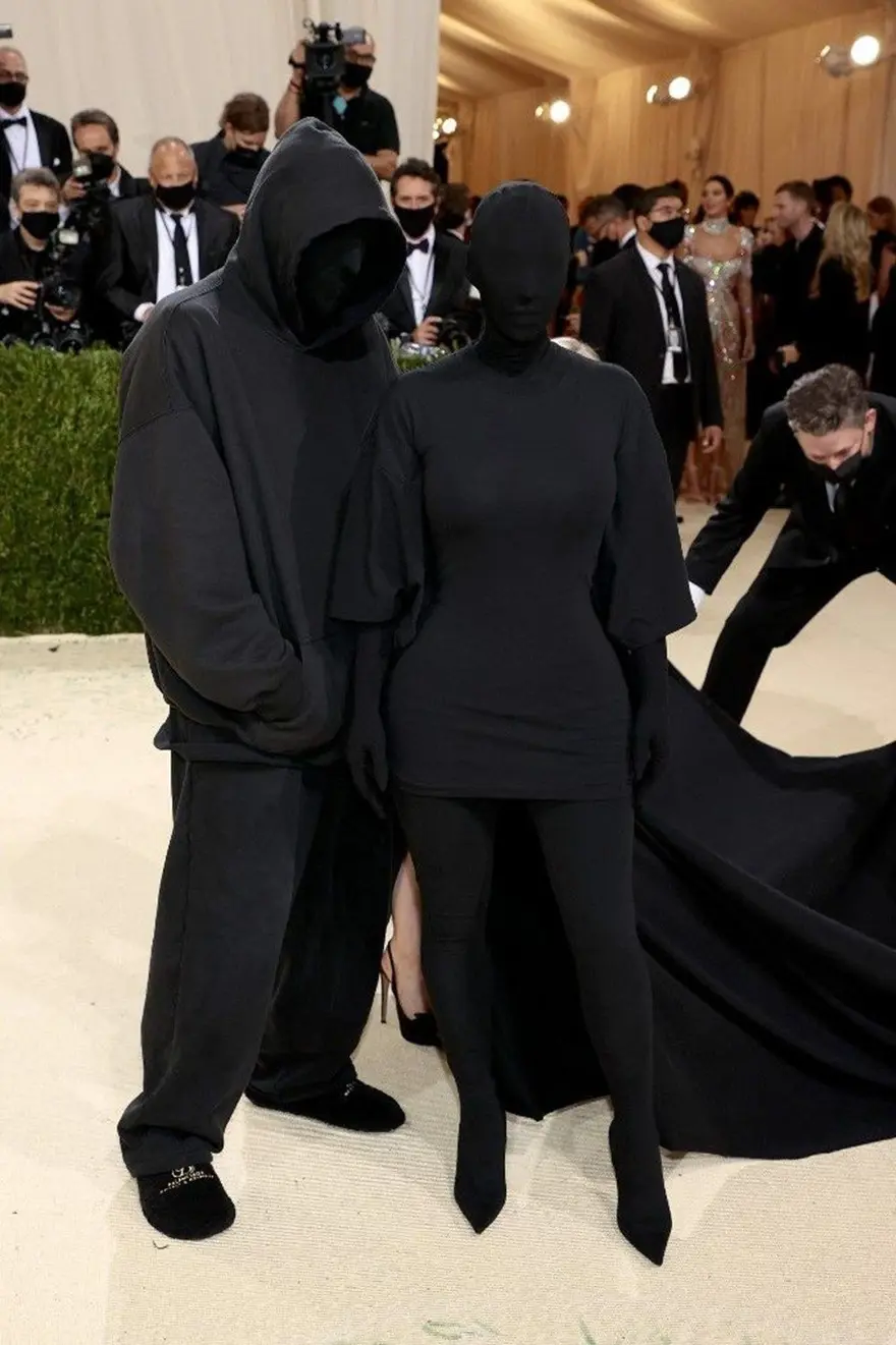 Kim Kardashian Met Gala kostümünü savundu 8