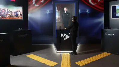 AKM’deki "Tablolar Konuşuyor Dijital Sergisi"ni 10 bine yakın sanatsever ziyaret etti