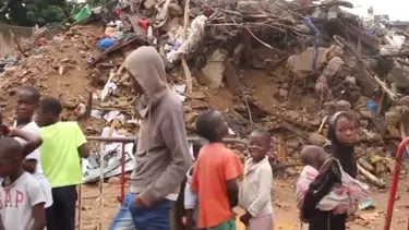 Mali'de bina çöktü: 15 ölü