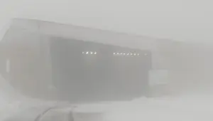 Mevsimin ilk kar yağışı düştü: Ekipler tuzlama yapıyor