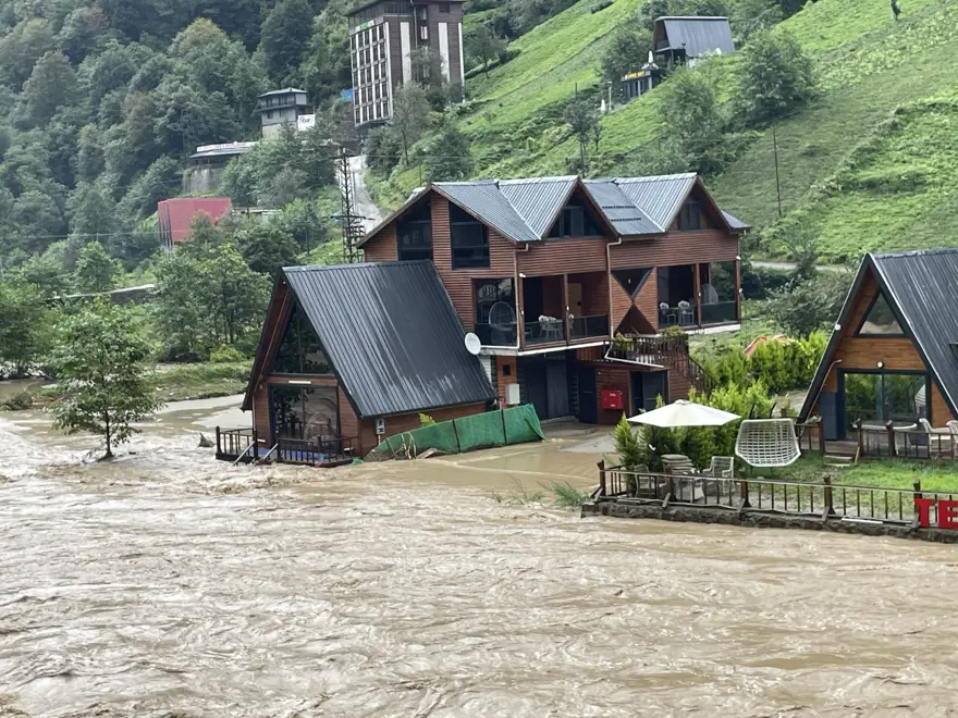 BUNGALOVLAR SUYA KAPILDI 8 BUNGALOVLAR SUYA KAPILDI 8