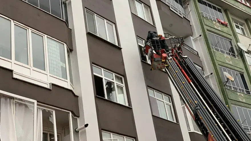 Çayeli'de heyelan: 1 ölü, 4 yaralı 12 Çayeli'de heyelan: 1 ölü, 4 yaralı 12