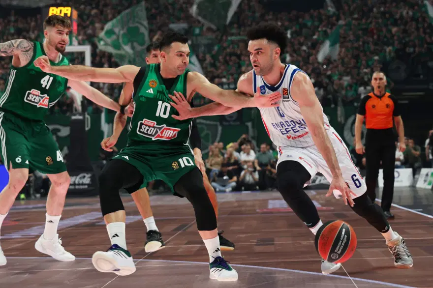 Cedi Osman'a tepkiler çığ gibi büyüdü, Ergin Ataman ve milli basketbolcudan açıklamalar geldi: "Maçı mı bırakacaktı?" 3 Cedi Osman'a tepkiler çığ gibi büyüdü, Ergin Ataman ve milli basketbolcudan açıklamalar geldi: "Maçı mı bırakacaktı?" 3