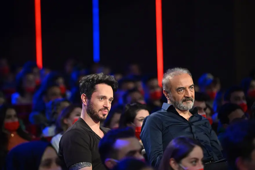 Eser Yenenler: Yeni başlangıçlar her zaman güzeldir 11 Eser Yenenler: Yeni başlangıçlar her zaman güzeldir 11