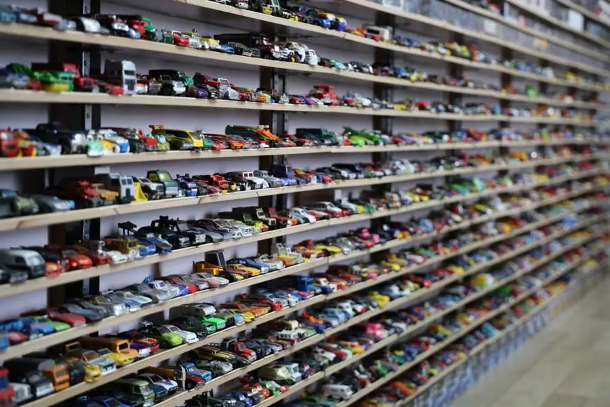 5 milyon TL'lik minyatür aşkı: 13 bin araba biriktirdi 3