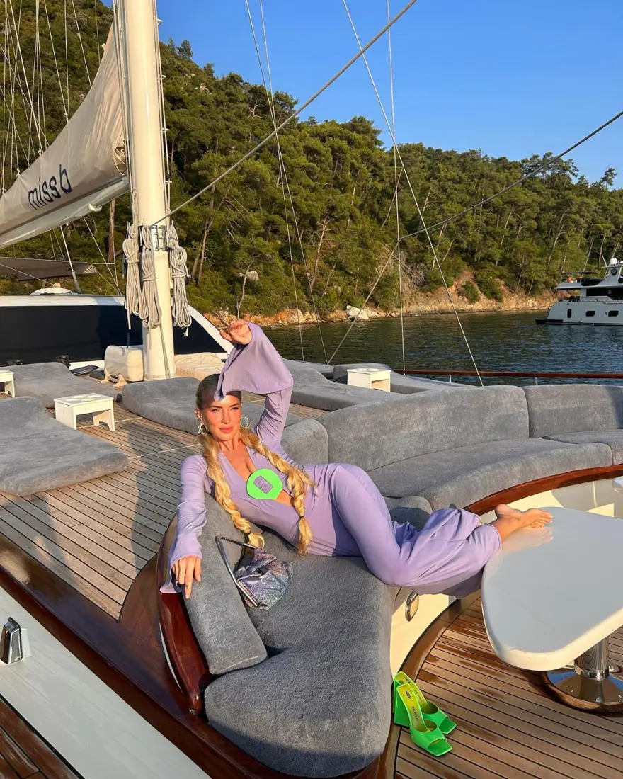 Yaz sezonunun en popüler elbise modelleri 2