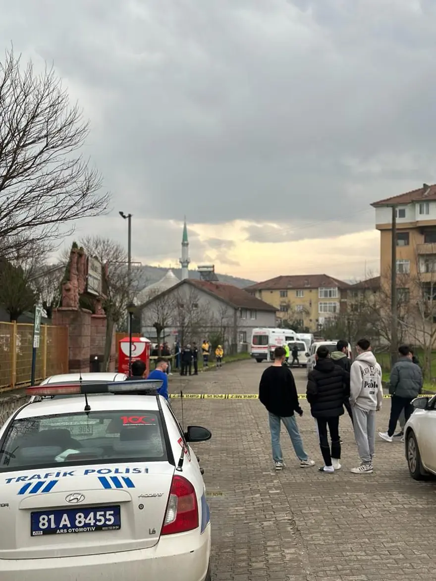 Cenaze için geldi, husumetlisi pusuya düşürdü 