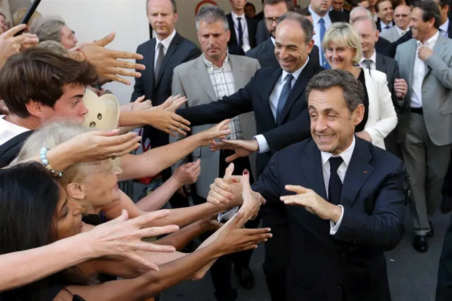 Sarkozy'den gövde gösterisi 7 Sarkozy'den gövde gösterisi 7