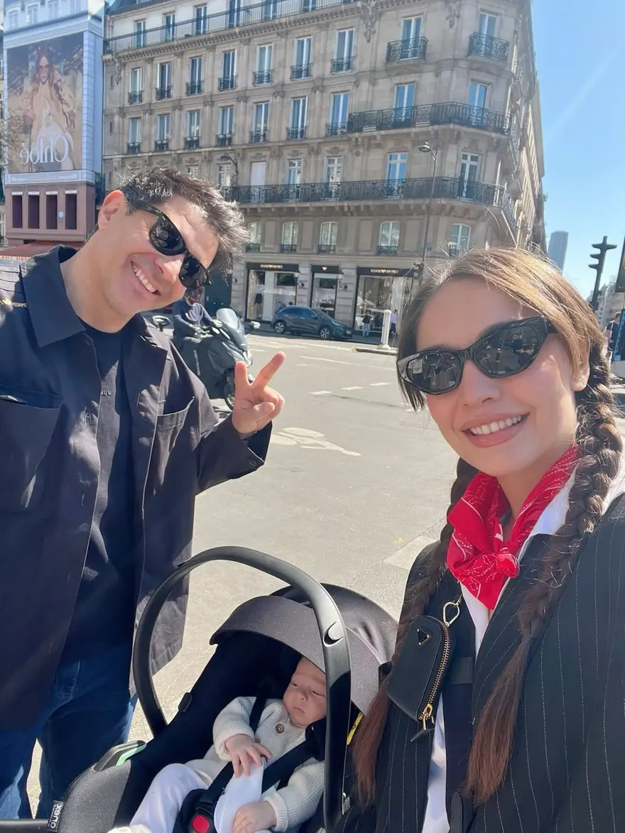 Zeynep Tuğçe Bayat'tan oğlu Atlas ile yeni kareler: Benziyor muyuz? 1 Zeynep Tuğçe Bayat'tan oğlu Atlas ile yeni kareler: Benziyor muyuz? 1