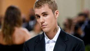 Justin Bieber bir NFT için 1.3 milyon dolar ödedi Justin Bieber bir NFT için 1.3 milyon dolar ödedi