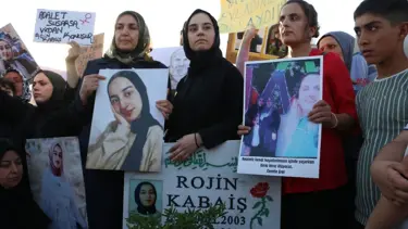 Rojin Kabaiş mezarı başında anıldı