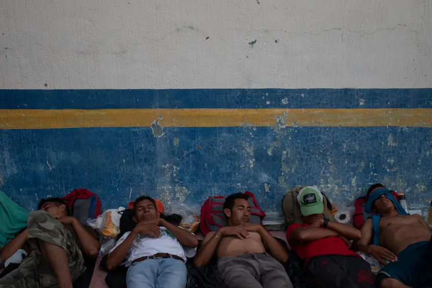 ABD yolundaki göçmenler Meksika'nın çalışma izni teklifini reddetti 2