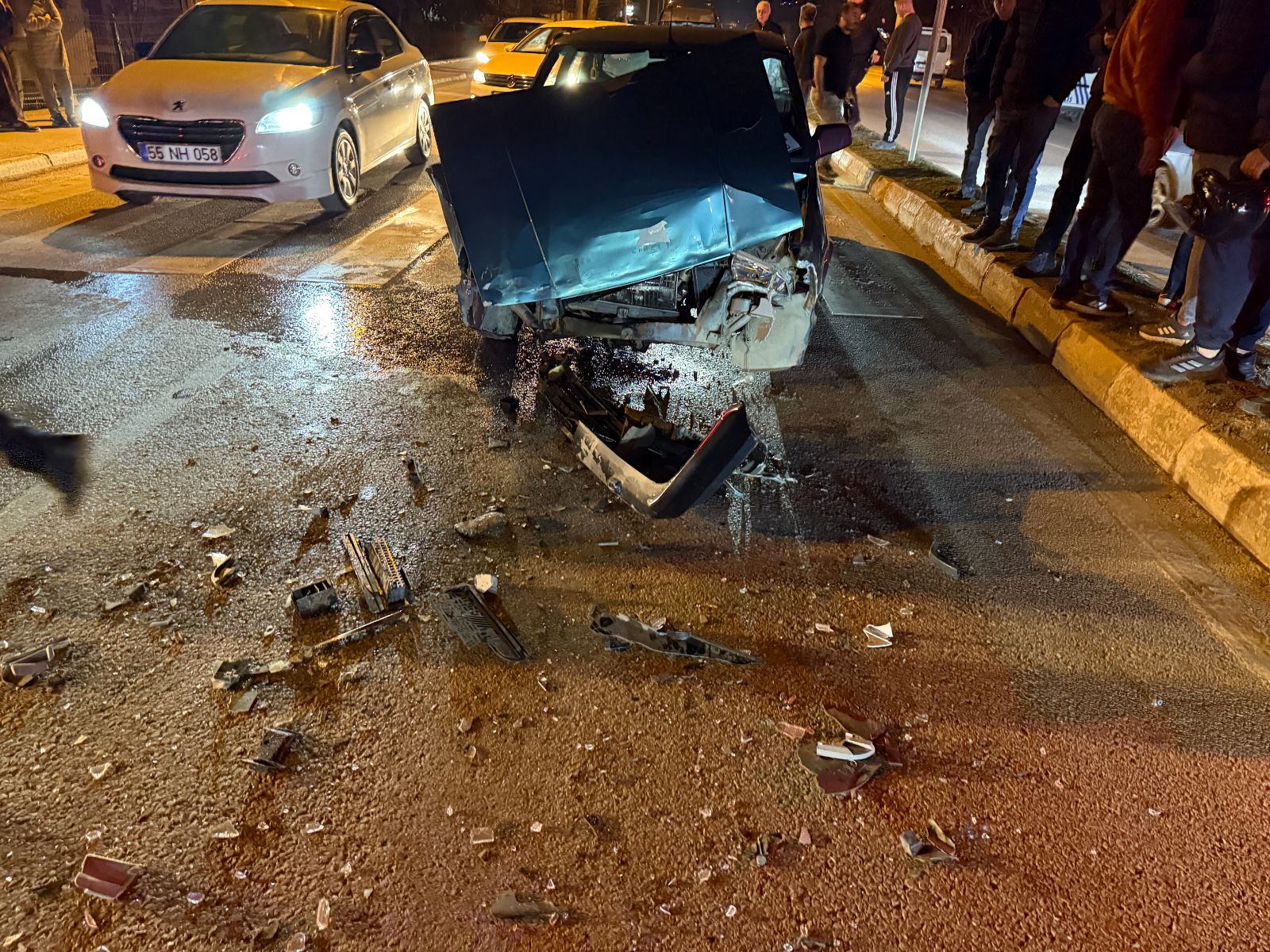 Tokat'ta zincirleme kaza meydana geldi: 2 kişi yaralandı