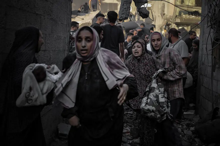 Netanyahu'dan işgal sinyali | Gazze'de can kaybı 10 bini aştı 4