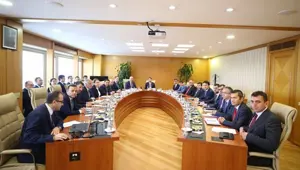Hazine ve Maliye Bakanı Albayrak bankacılarla buluştu