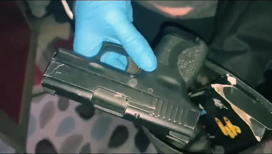 Adana’da çeteye şafakbaskını: 15 şüpheli tutuklandı 1 Adana’da çeteye şafakbaskını: 15 şüpheli tutuklandı 1