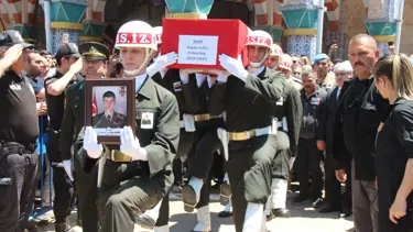 Zeytin Dalı şehidine veda