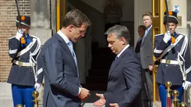 Orban'dan Rutte'ye sömürgeci suçlaması