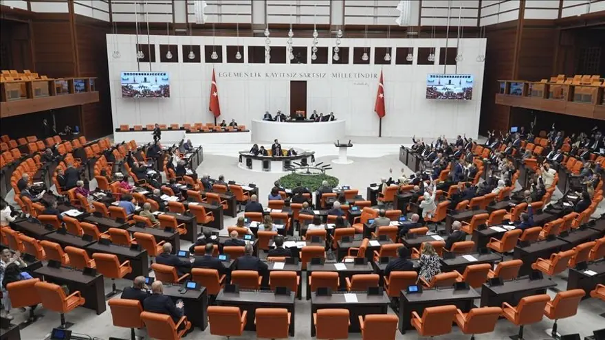 MECLİS KOMİSYONUNDA KABUL EDİLDİ 1