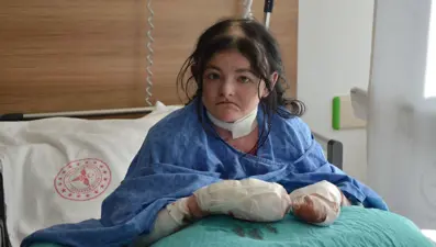 20 yıldır parmaklarını kullanamıyordu: Amerikalı Arias Türkiye'de şifa buldu