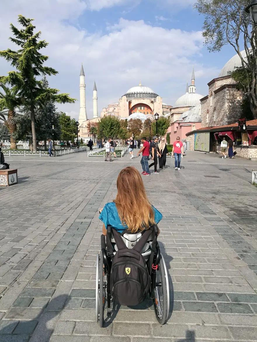 Simona Anedda MS'e inat dünyayı dolaşıyor 1 Simona Anedda MS'e inat dünyayı dolaşıyor 1
