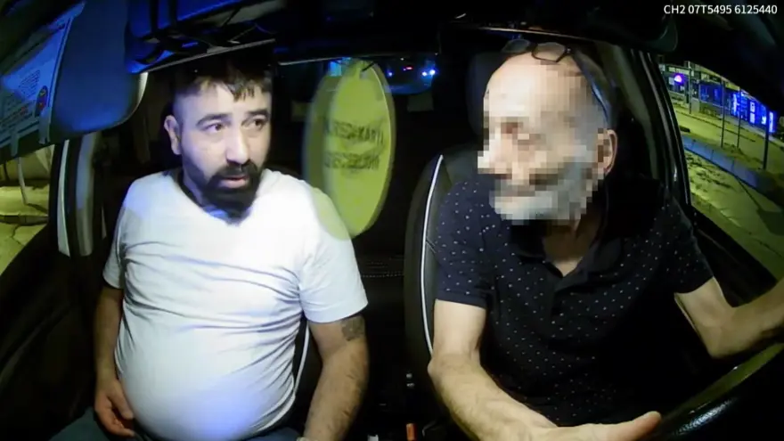 Takside boğuşma: Şoförü dışarı attı, arabayı kaçırdı 1