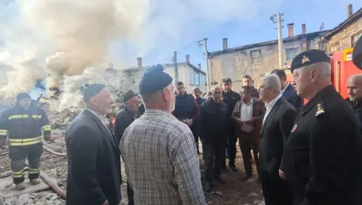 Konya’da yangın: 3 ev küle döndü, 4 evde hasar var