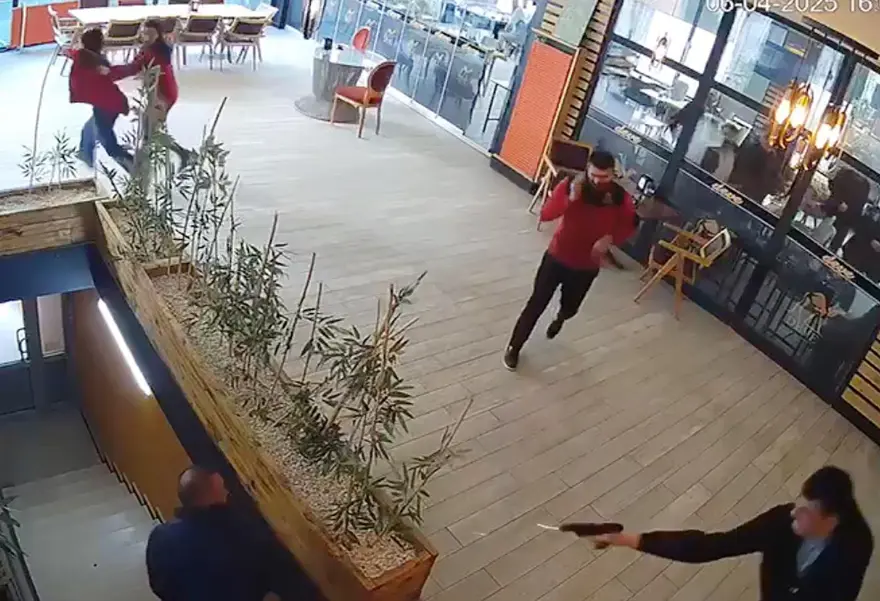 Yan baktın vahşeti kamerada: Beylik silahıyla vurdu! 2