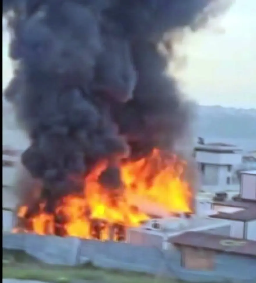 İstanbul'da korkutan yangın 3