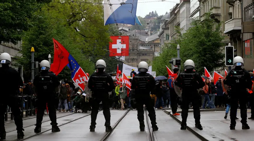 Dünyadan 1 Mayıs İşçi Bayramı manzaraları 26