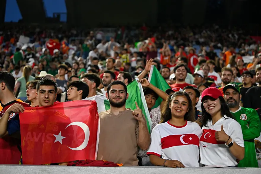 A Milli Takım, Meksika'ya 1-0 yenildi 4