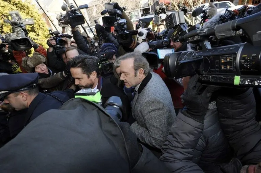 Kevin Spacey'e tazminat cezası 4