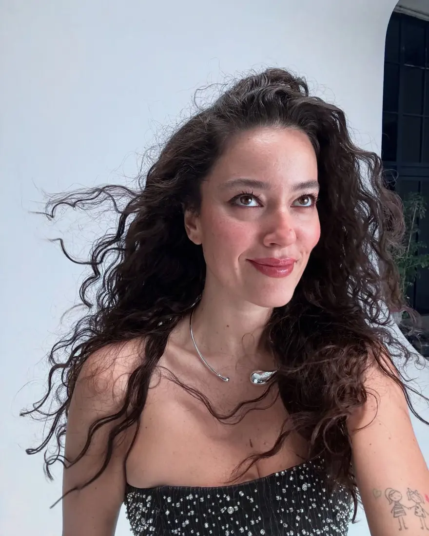 Burak Özçivit'ten yeni imaj: Tatil başlar  (Ünlülerin değişimi) 55