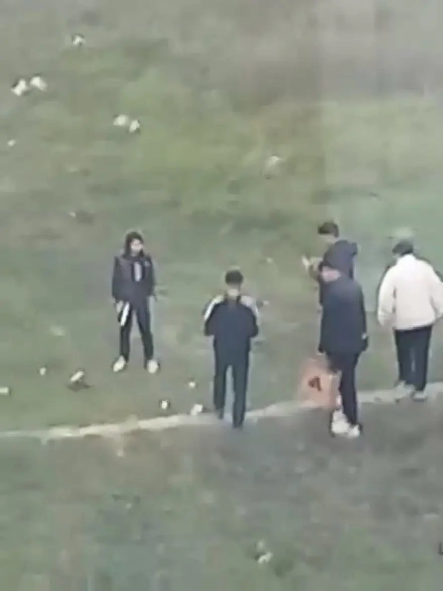 Sultangazi'de çocuklardan tehlikeli oyun! Silahla rastgele ateş açtılar 5