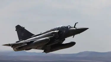 Fransa'da savaş uçağı radardan kayboldu