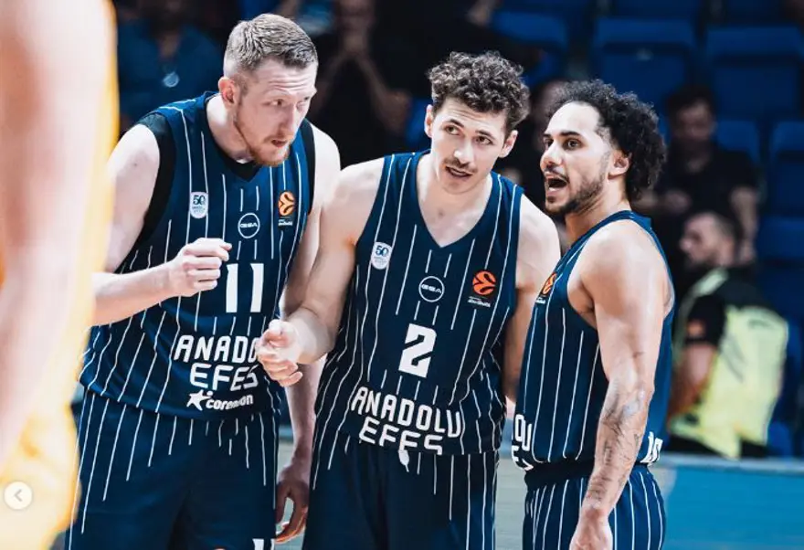 Anadolu Efes, Euroleague'de galibiyet peşinde! Partizan - Anadolu Efes basket maçı ne zaman, saat kaçta, hangi kanalda? 3 Anadolu Efes, Euroleague'de galibiyet peşinde! Partizan - Anadolu Efes basket maçı ne zaman, saat kaçta, hangi kanalda? 3
