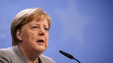 Merkel'den AB-Türkiye mülteci anlaşmasının iyileştirilmesine destek
