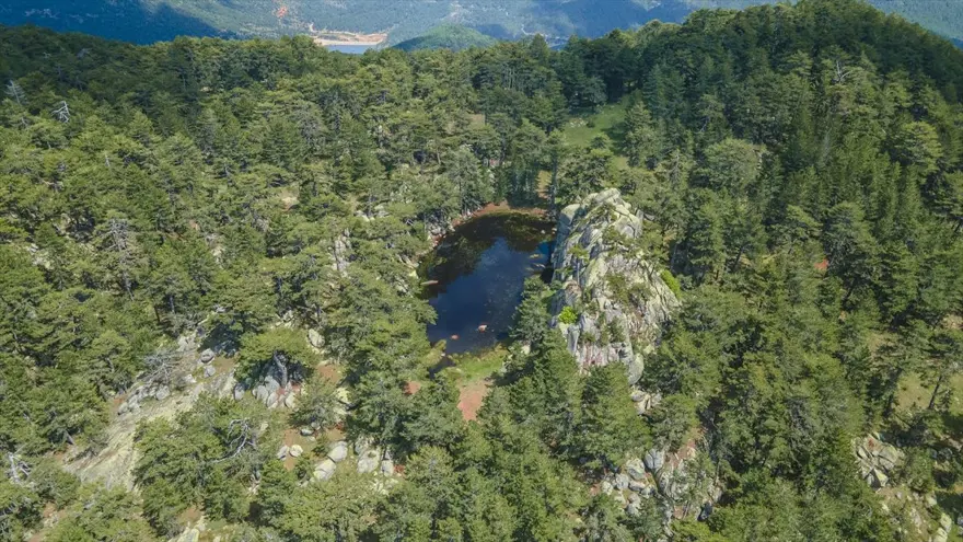 Kütahya'daki Eğrigöz Dağı'nın zirvesindeki doğal gölet keşfedilmeyi bekliyor 3