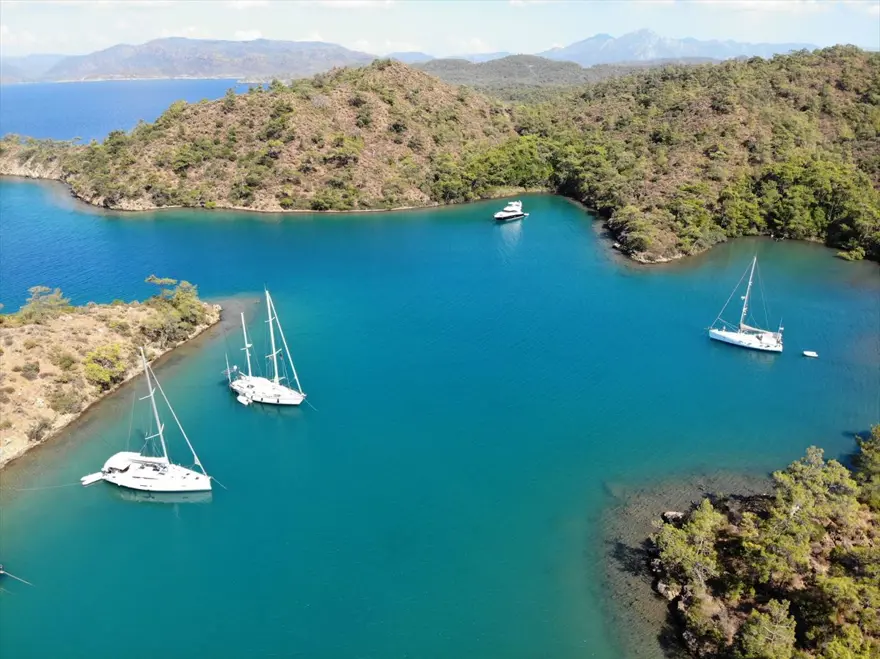 Muğla'nın el değmemiş koyları mavi yolculuk tutkunlarını ağırlıyor 6