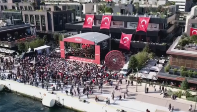 Galataport'ta Cumhuriyet coşkusu: Doğuş Çocuk Senfoni Orkestrası'ndan 101. Yıl Konseri