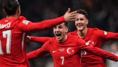 "A ligi için son viraj" (23 Mart 2025 spor manşetleri)